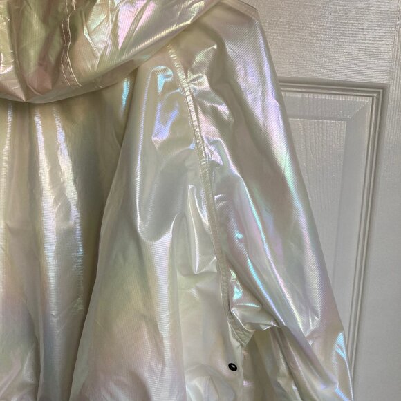 Iridescent tech crop jacket - Picture 10 of 14